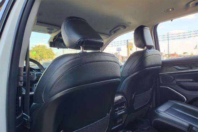 Used 2023 Jeep Grand Cherokee L Limited w/ Luxury Tech Group II image 27