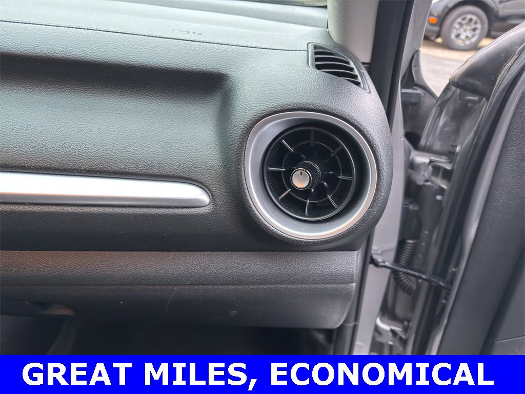 Used 2024 Kia Forte LXS image 8