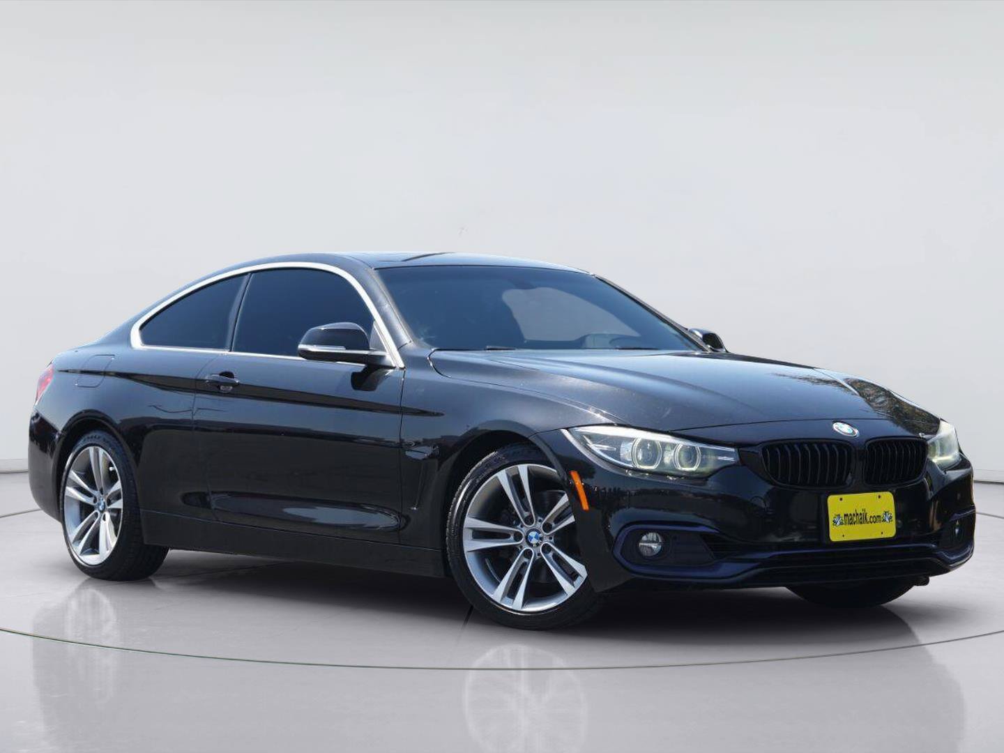 Used 2019 BMW 430i Coupe w/ Convenience Package RWD image 2