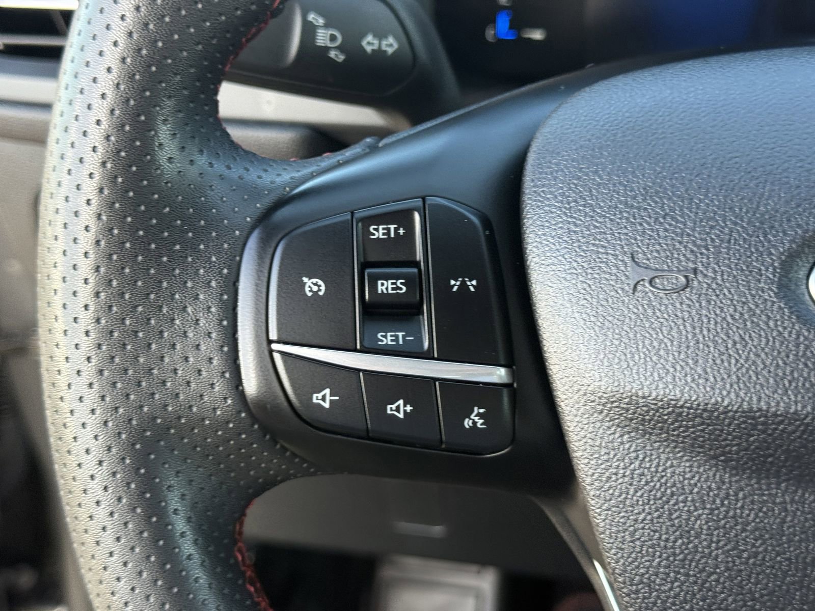 Certified 2023 Ford Escape ST-Line w/ Equipment Group 301A image 24