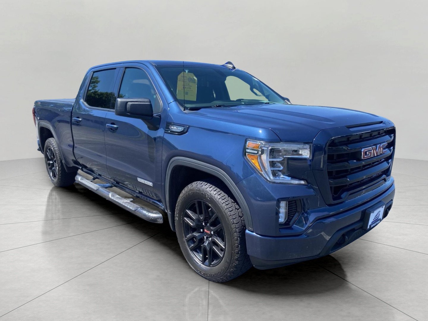 Used 2020 GMC Sierra 1500 Elevation w/ Elevation Value Package AWD/4WD image 1