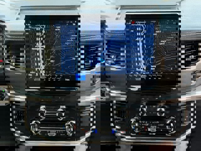 Certified 2024 Ford Expedition Max XLT image 8