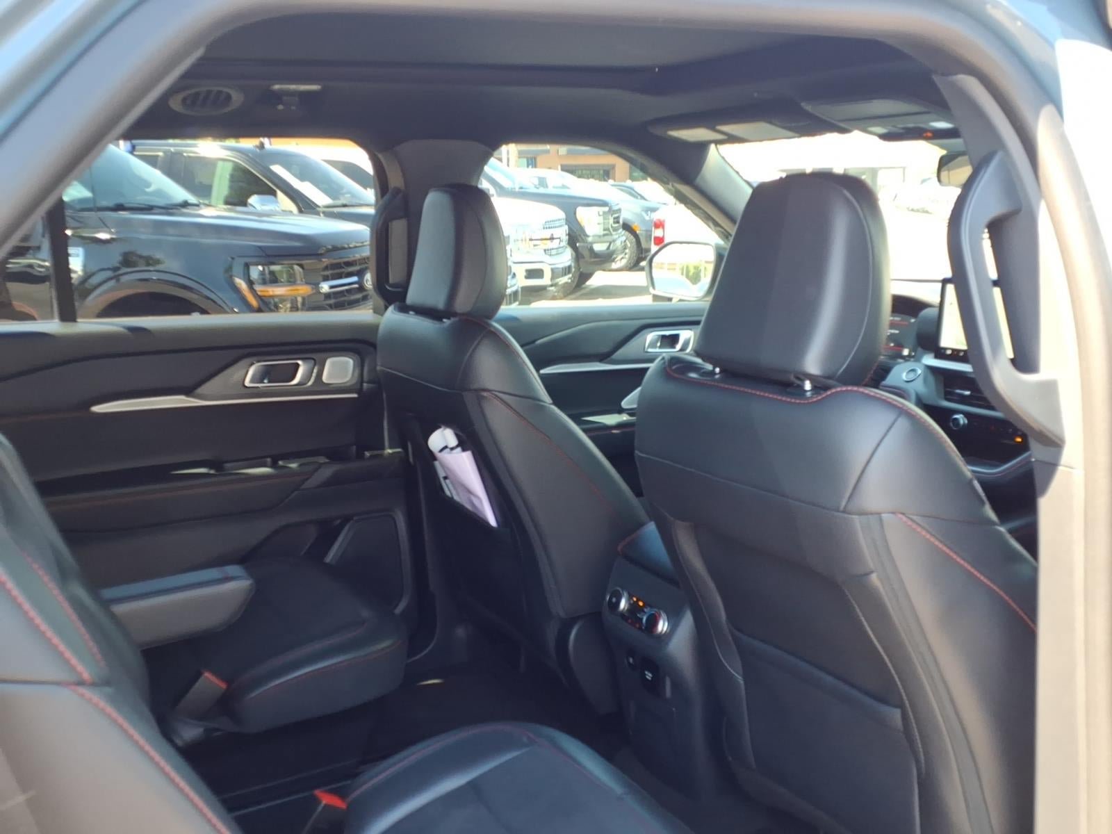 Certified 2025 Ford Explorer ST w/ Sun And Sound Package AWD/4WD image 13