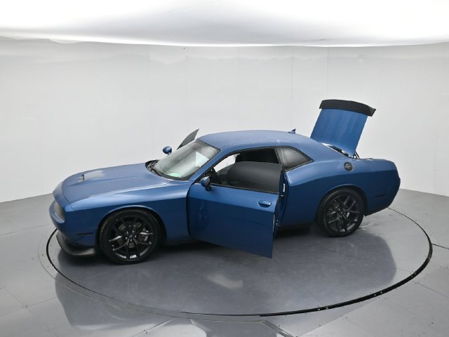 Used 2022 Dodge Challenger GT w/ Driver Convenience Group RWD image 51