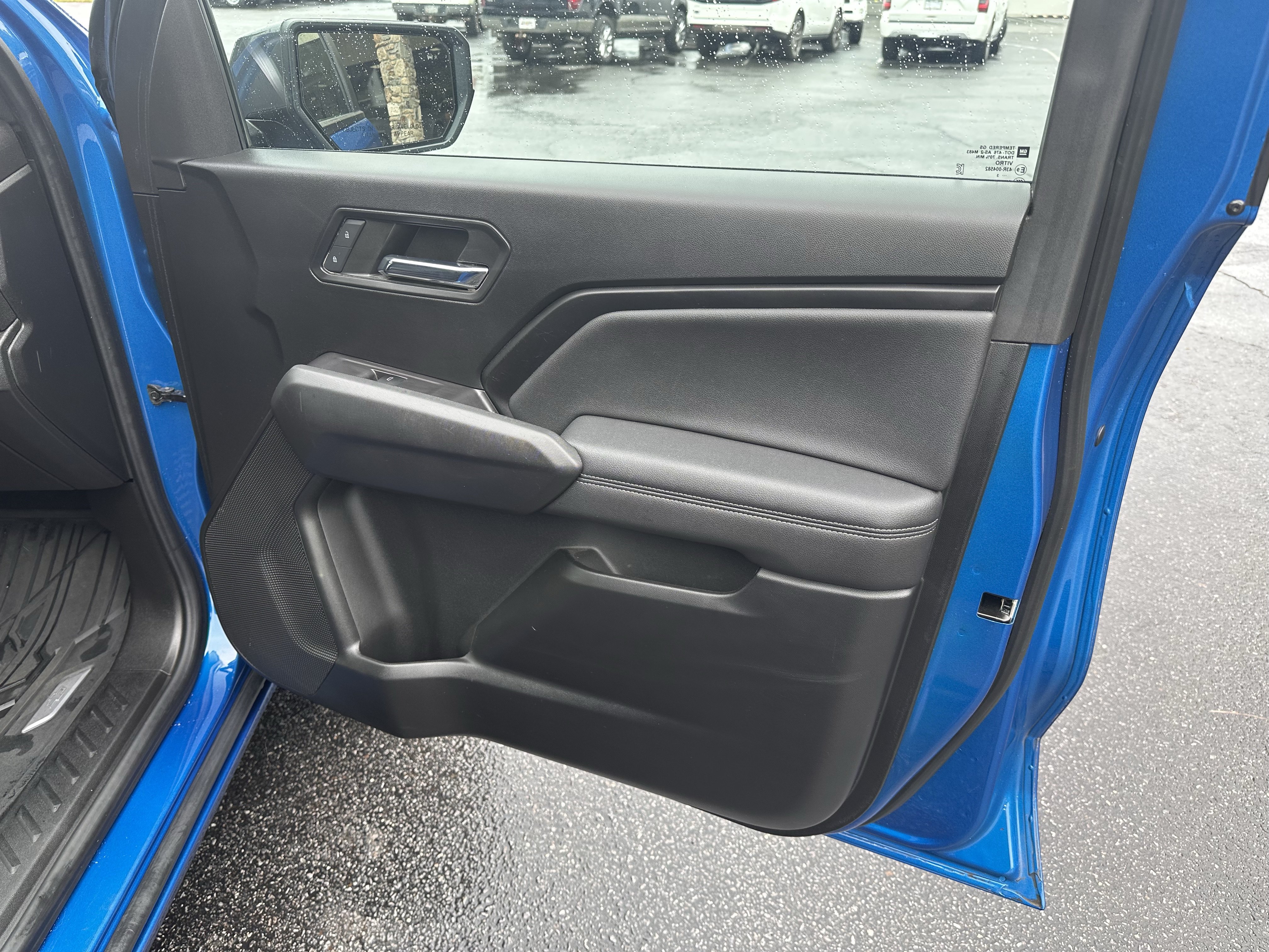Used 2023 Chevrolet Colorado LT w/ LT Convenience Package II RWD image 14
