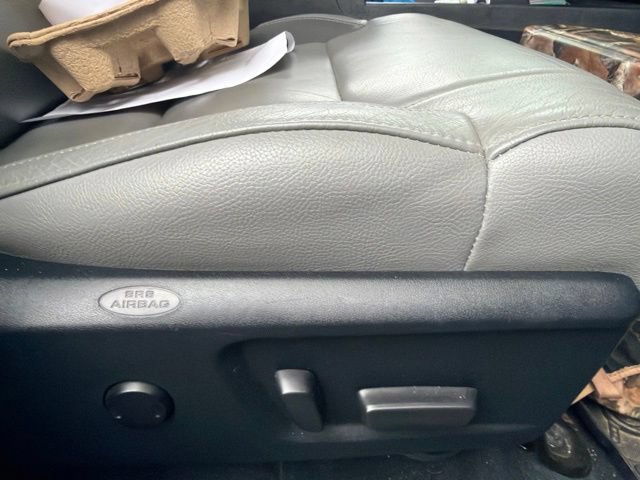 Used 2020 Toyota Tundra Limited w/ Limited Premium Package RWD image 10