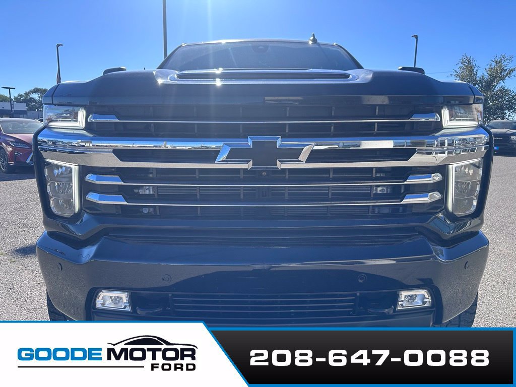 Used 2021 Chevrolet Silverado 3500 High Country w/ Technology Package AWD/4WD image 4