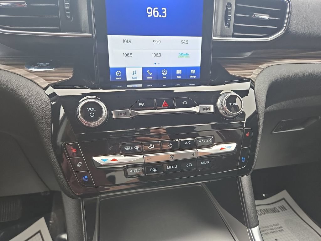 Certified 2023 Ford Explorer Limited w/ Limited Technology Package AWD/4WD image 11