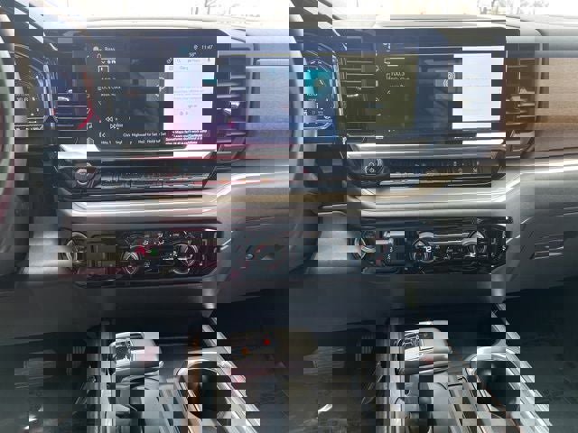 Used 2022 Chevrolet Silverado 1500 High Country w/ Technology Package image 31