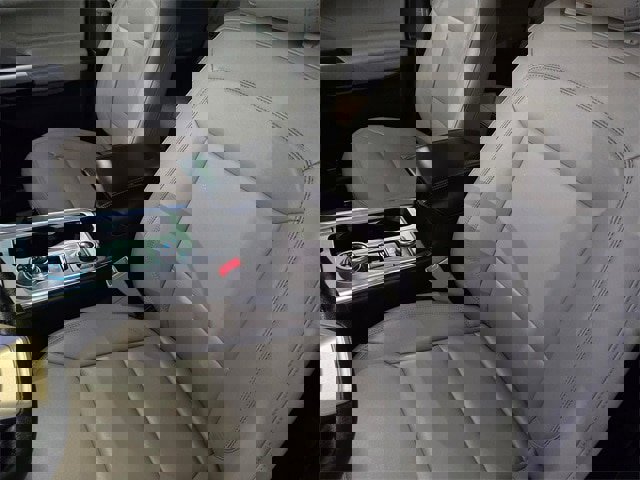 Certified 2024 Ford Explorer XLT w/ Equipment Group 202A image 9