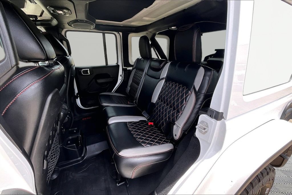 Used 2018 Jeep Wrangler Unlimited Rubicon AWD/4WD image 26
