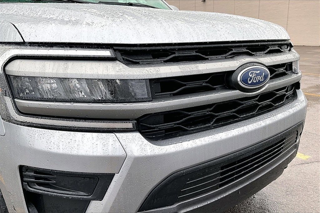 Certified 2023 Ford Expedition XLT image 29
