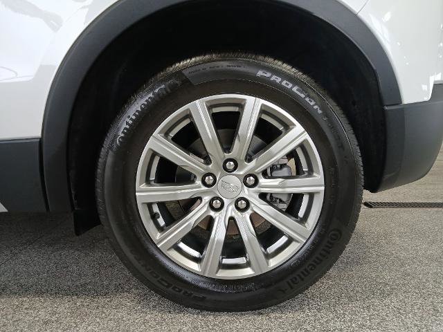 Used 2023 Cadillac XT4 Premium Luxury w/ Technology Package image 9
