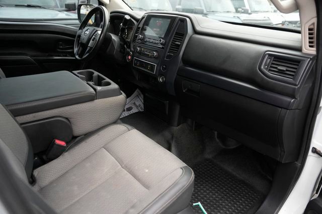 Used 2021 Nissan Titan S w/ S Utility Package image 17