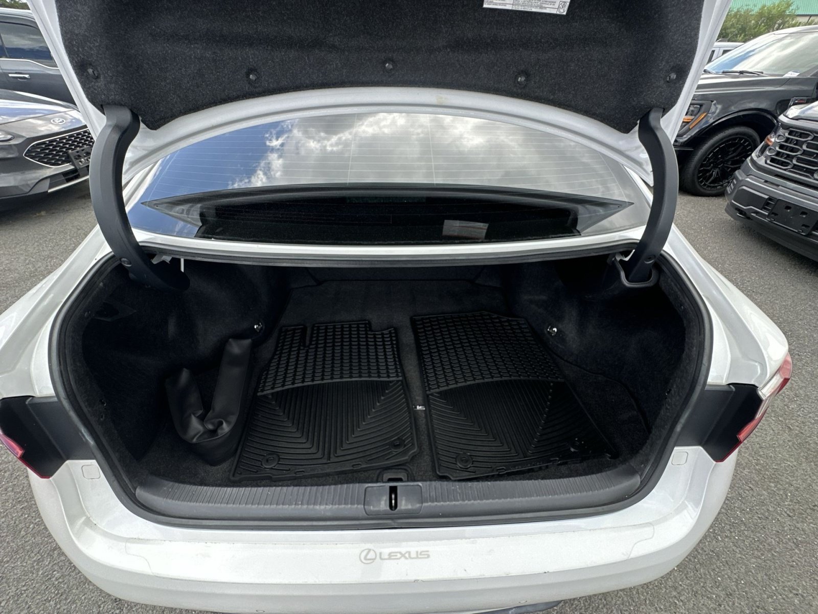 Used 2017 Lexus ES 350 FWD image 34