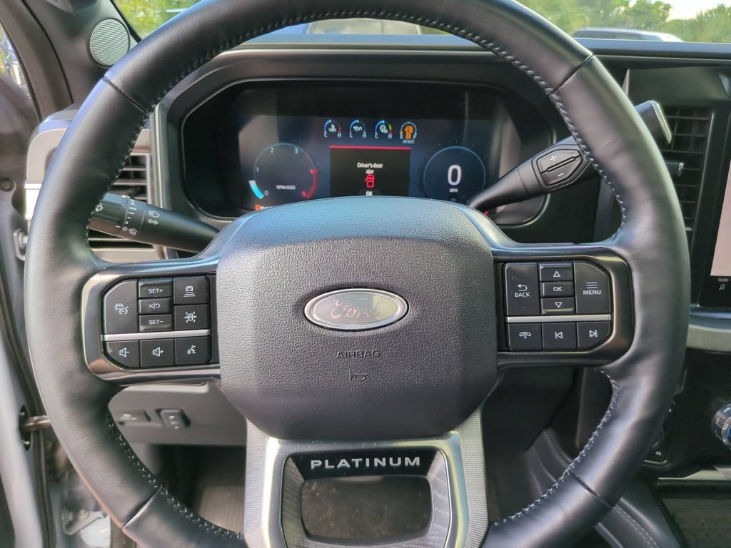 Certified 2025 Ford F250 Platinum w/ FX4 Off-Road Package AWD/4WD image 30