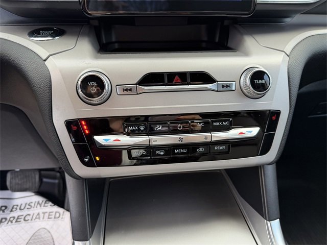 Certified 2023 Ford Explorer XLT w/ Equipment Group 202A image 29