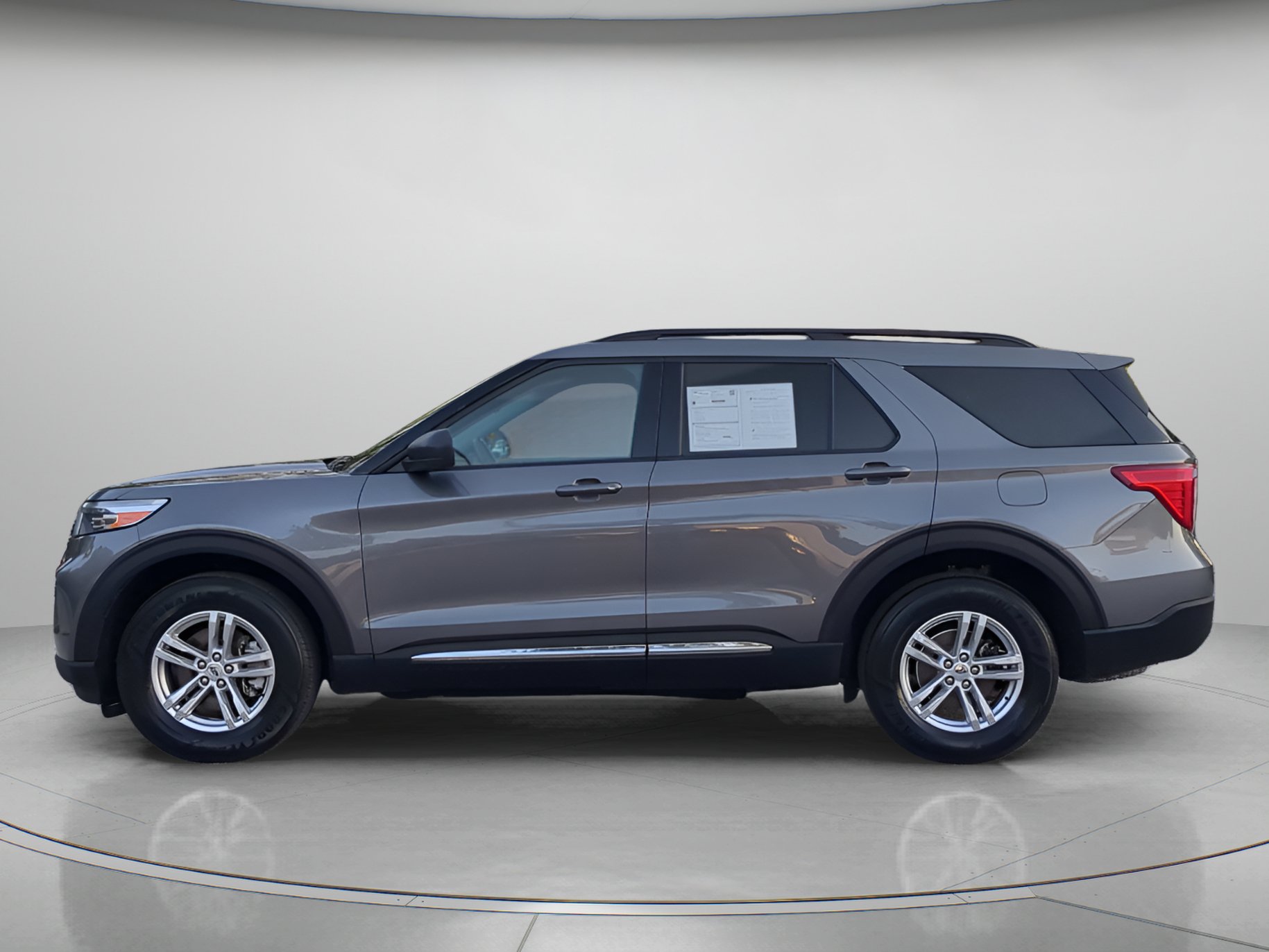 Certified 2023 Ford Explorer XLT AWD/4WD image 43