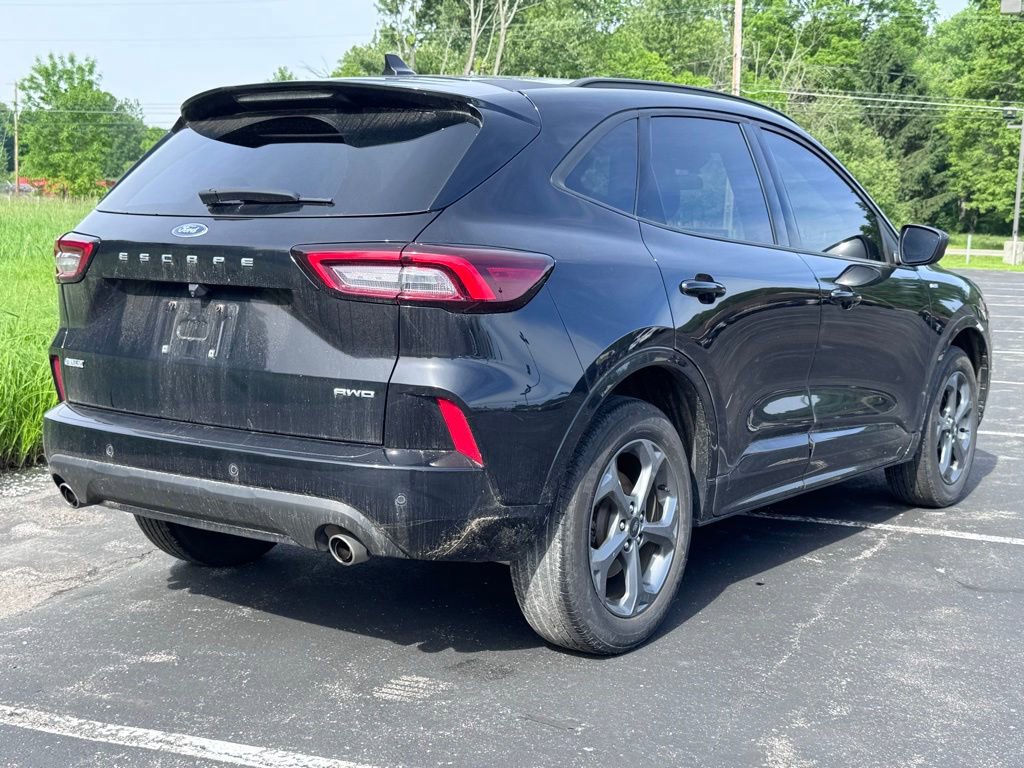 Certified 2023 Ford Escape ST-Line w/ Tech Pack #1 AWD/4WD image 5