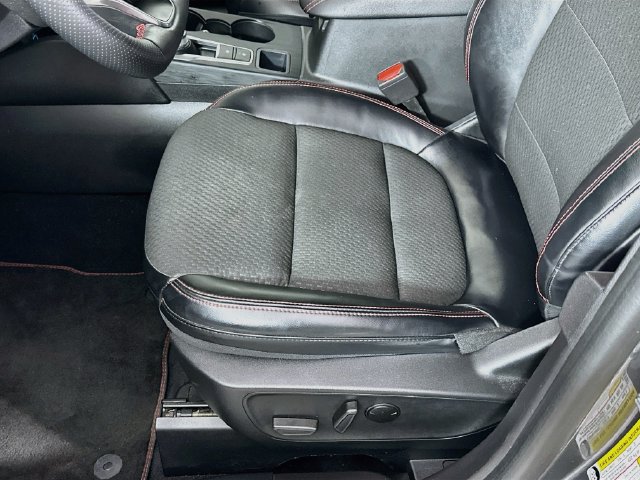 Certified 2023 Ford Escape ST-Line w/ Tech Pack #1 AWD/4WD image 26