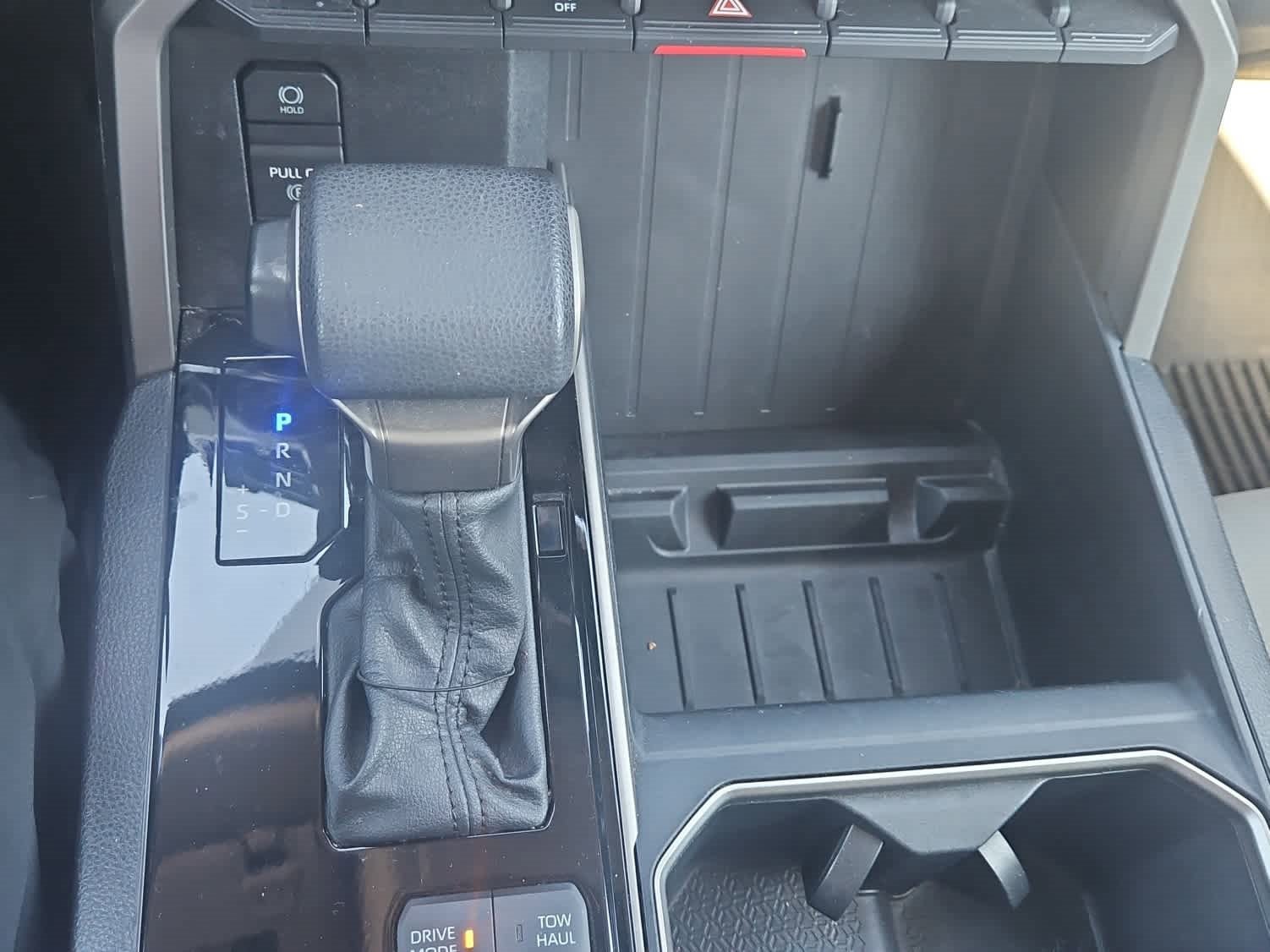 Used 2022 Toyota Tundra SR5 w/ Convenience Package image 18