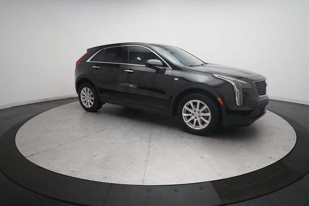 Used 2022 Cadillac XT4 Luxury w/ Cold Weather Package AWD/4WD image 36