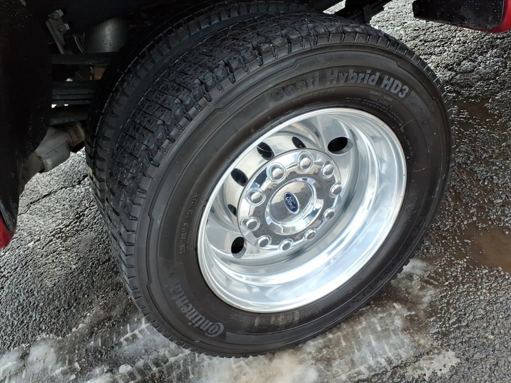 Certified 2022 Ford F450 Platinum w/ FX4 Off-Road Package image 7