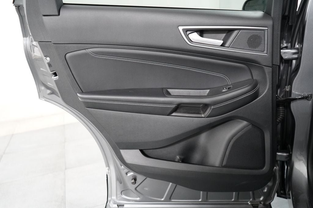 Certified 2023 Ford Edge Titanium AWD/4WD image 26