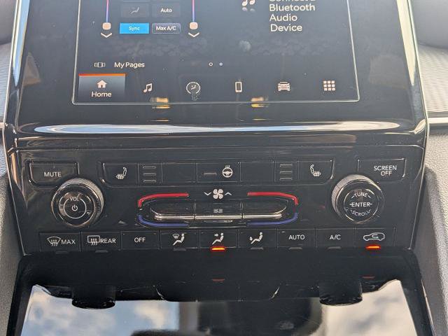 Used 2023 Jeep Grand Cherokee L Laredo AWD/4WD image 22