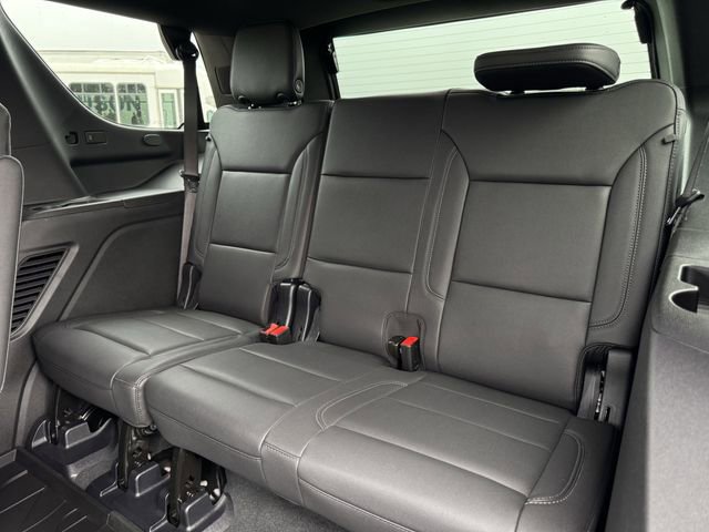 Used 2025 Chevrolet Tahoe Z71 w/ Comfort Package image 27