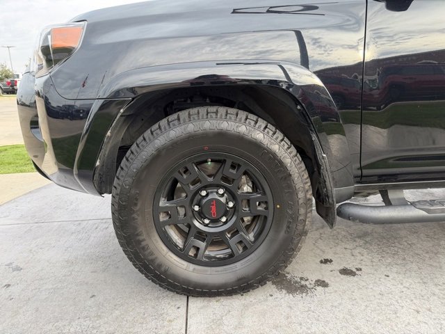 Used 2021 Toyota 4Runner SR5 image 4