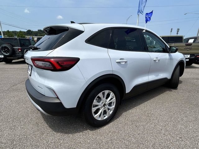 Certified 2025 Ford Escape Active FWD image 3