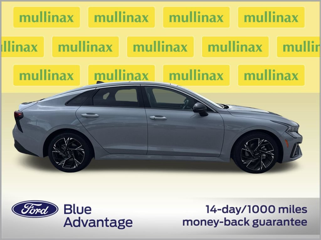 Used 2025 Kia K5 GT-Line w/ GT-Line Premium Package FWD image 2