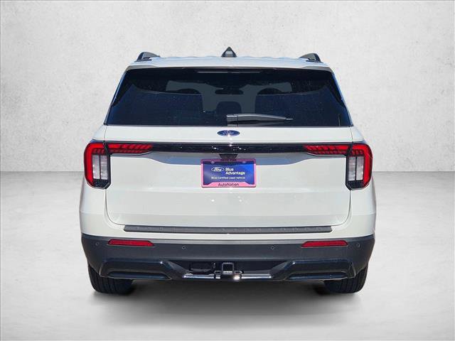 Certified 2025 Ford Explorer ST-Line RWD image 8