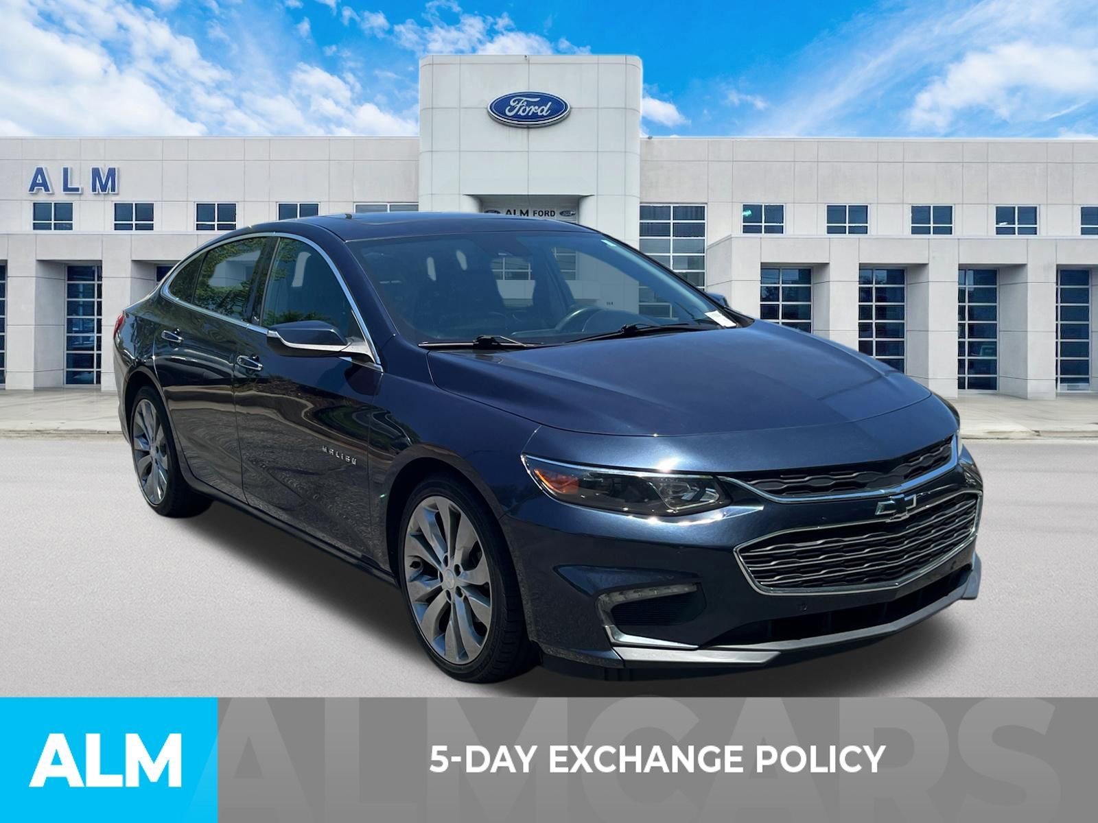Used 2017 Chevrolet Malibu Premier w/ Premier Sun and Wheel Package FWD image 3