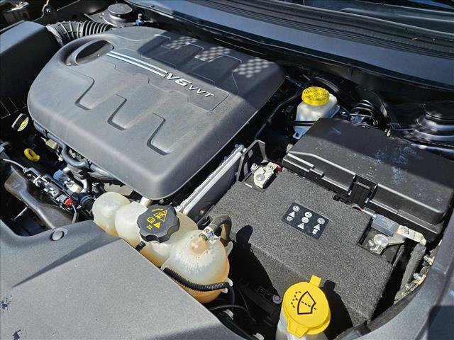 Used 2019 Jeep Cherokee Latitude Plus FWD image 22