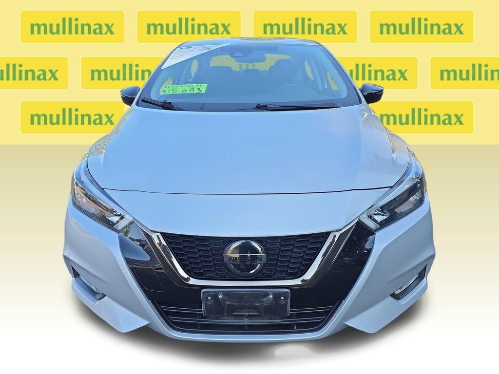 Used 2020 Nissan Versa SR w/ Trunk Package FWD image 11