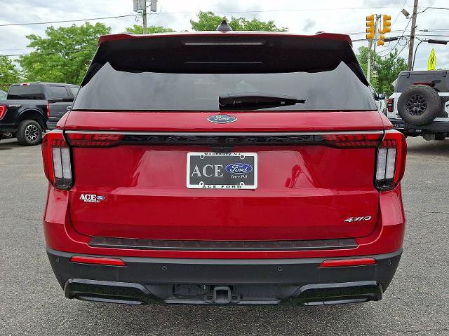 Certified 2025 Ford Explorer ST-Line AWD/4WD image 5