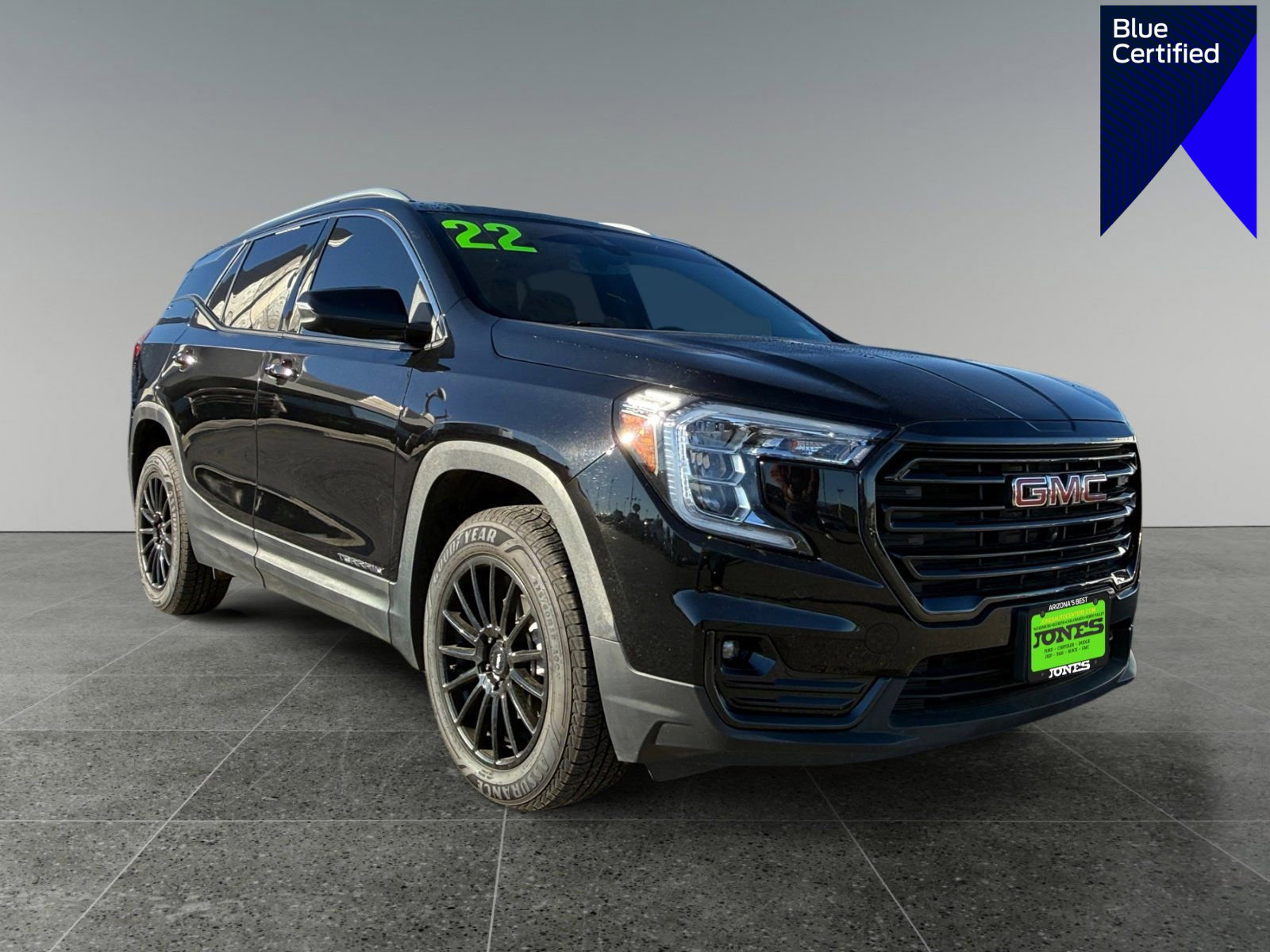 Used 2022 GMC Terrain SLT w/ Tech Package
