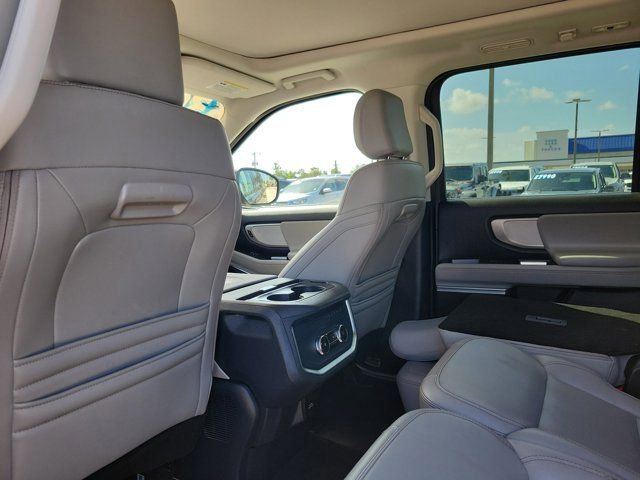 Certified 2025 Ford Expedition Max Active AWD/4WD image 18