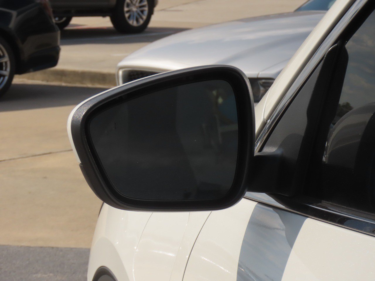 Certified 2025 Ford Escape SE FWD image 19