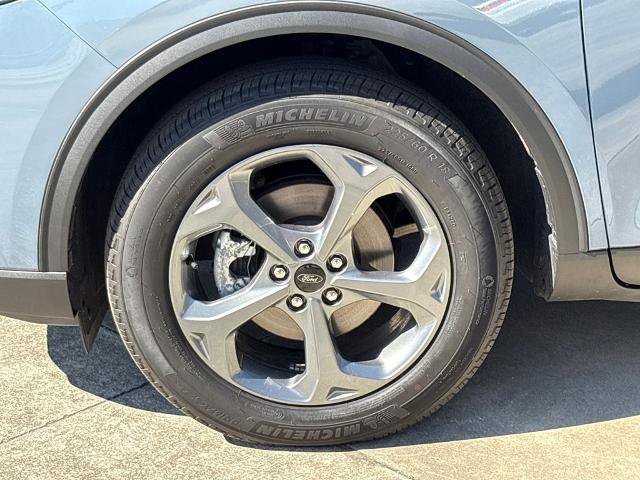 Certified 2025 Ford Escape ST-Line Elite image 13