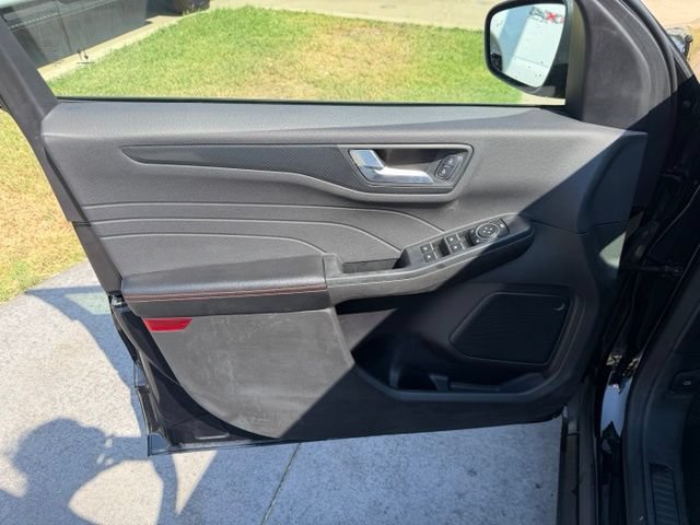 Certified 2024 Ford Escape ST-Line FWD image 9