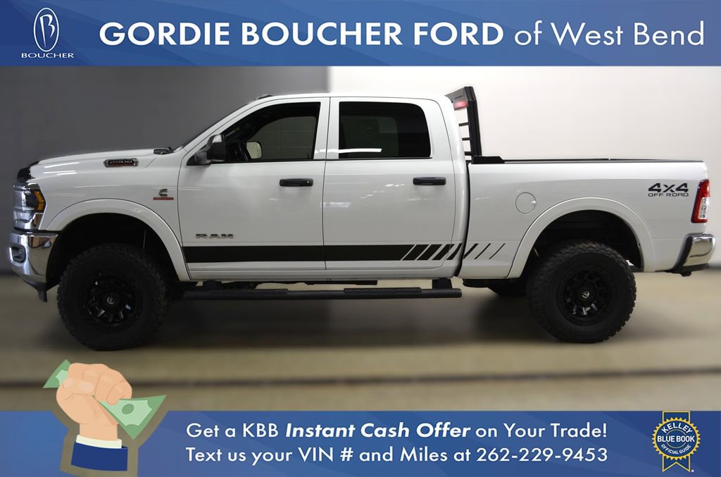 Used 2022 RAM 2500 Tradesman w/ Chrome Appearance Group AWD/4WD image 2