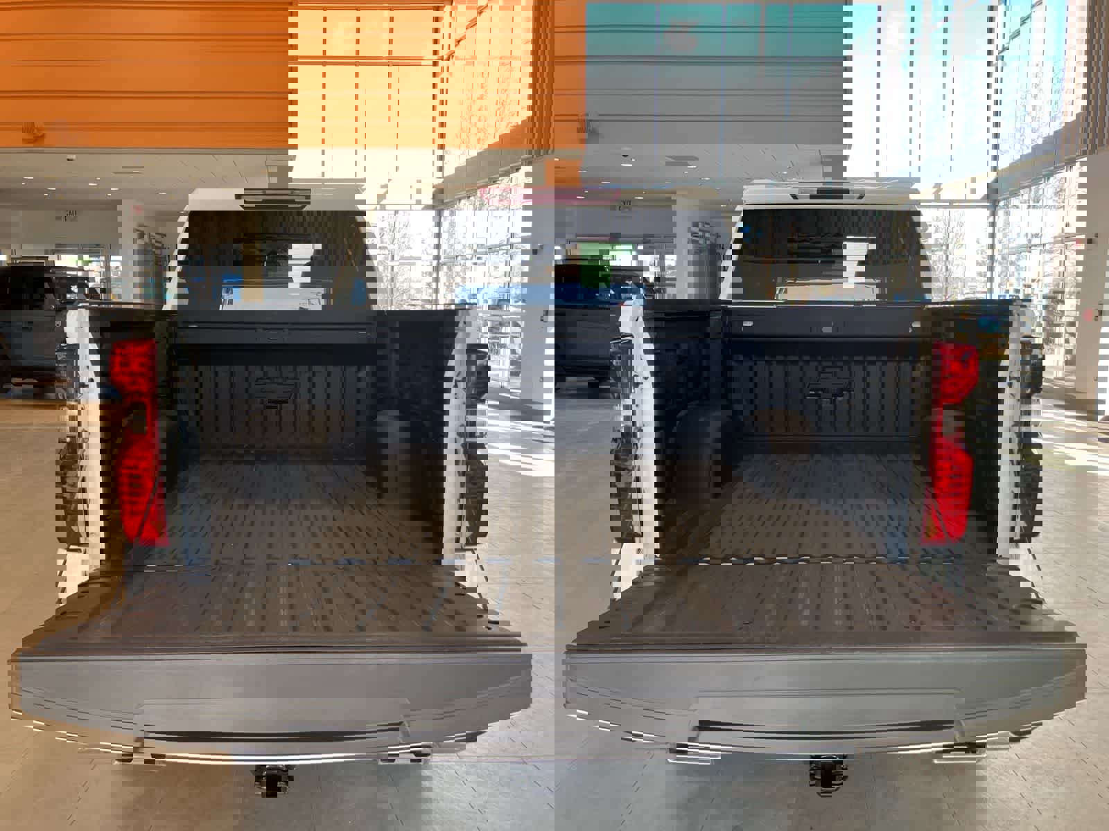 Used 2023 Chevrolet Silverado 1500 LT w/ Z71 Off-Road Package image 27