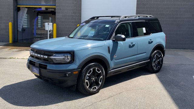 Certified 2023 Ford Bronco Sport Outer Banks w/ Tech Package AWD/4WD image 5