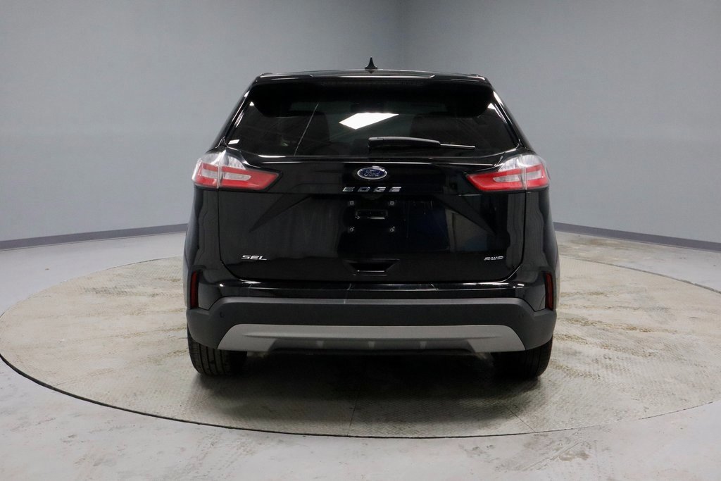Certified 2024 Ford Edge SEL image 4