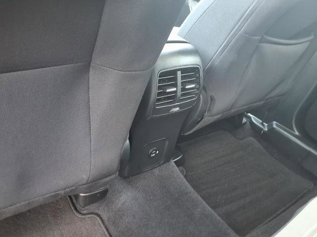 Certified 2021 Ford Escape SE w/ SE Sport Appearance Package FWD image 18