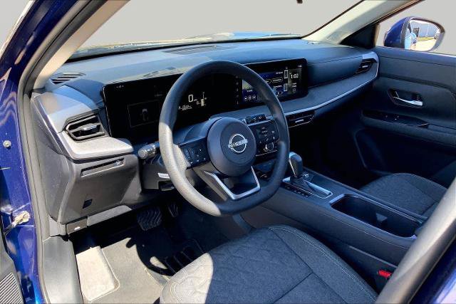 Used 2025 Nissan Kicks SV FWD image 17