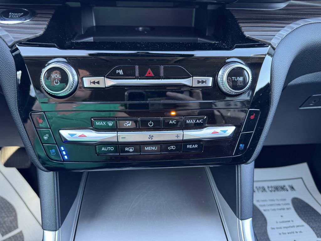 Certified 2023 Ford Explorer Limited w/ Equipment Group 301A image 22